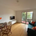 Ruhige Lage Apartment In Unterbilk