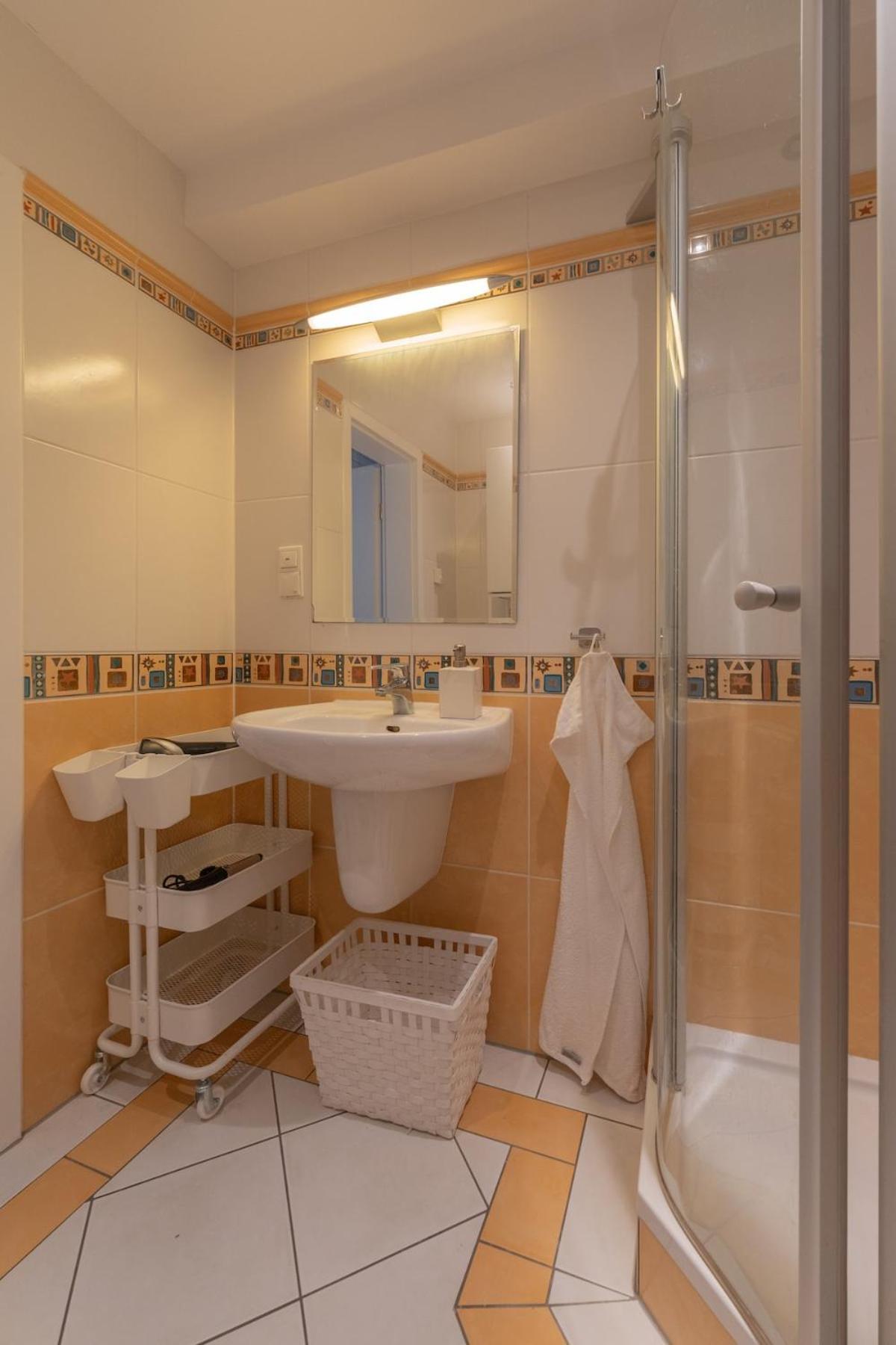 Ruhige Lage In Unterbilk Appartement Düsseldorf