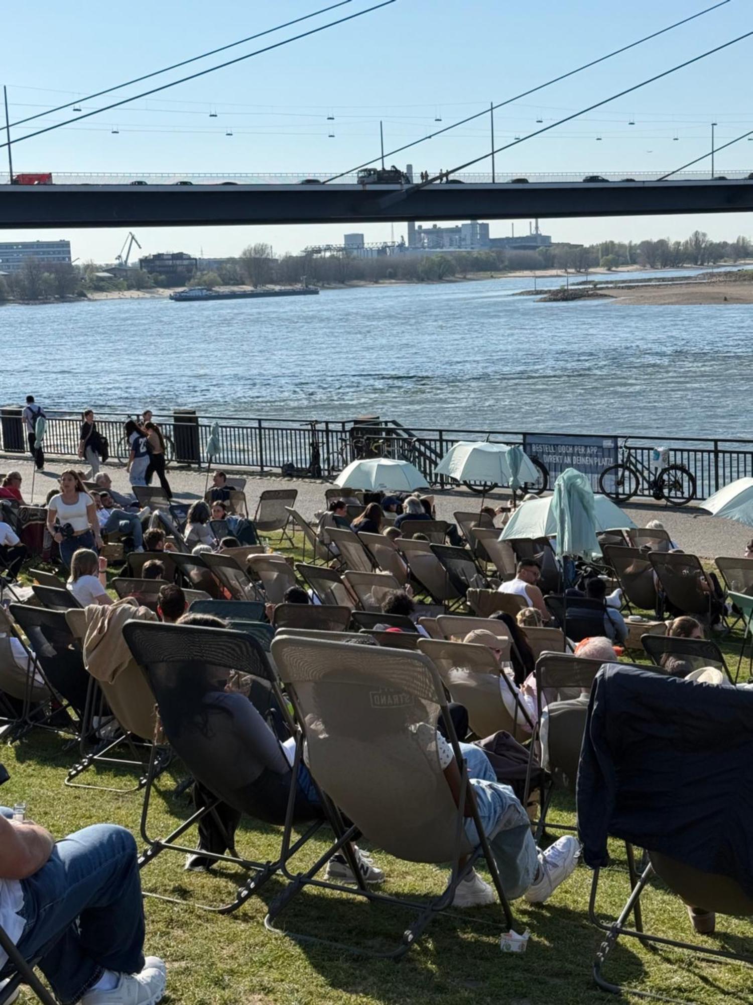 Ruhige Lage In Unterbilk Apartment